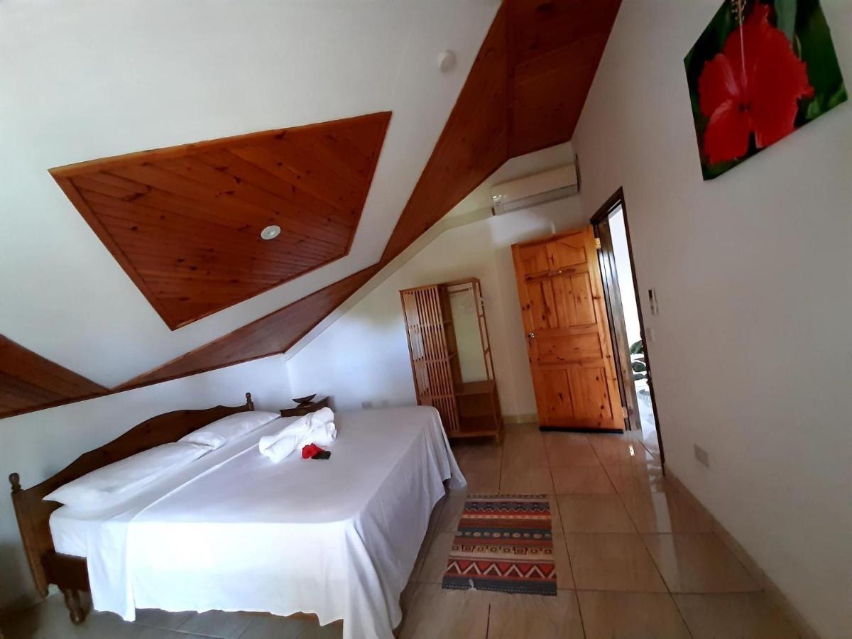 La Source Self Catering Hotel La Digue Kültér fotó
